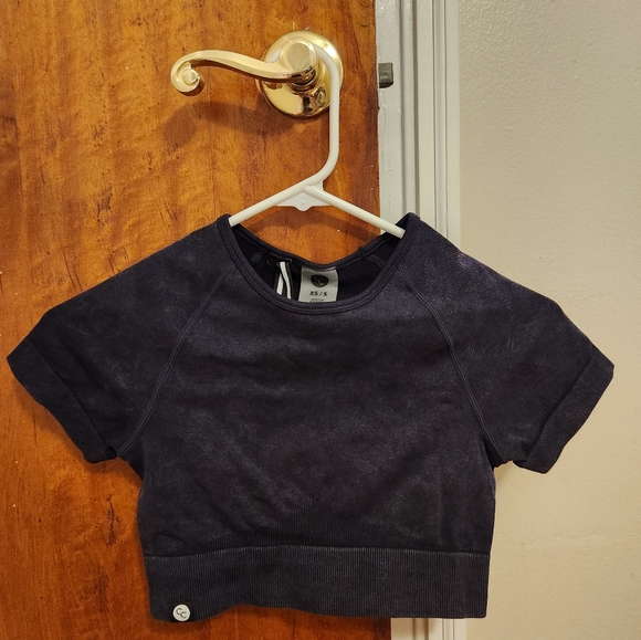 NWT Stacci Athletics Calista Crop Top- Night Dust- XS/S - Picture 2 of 5